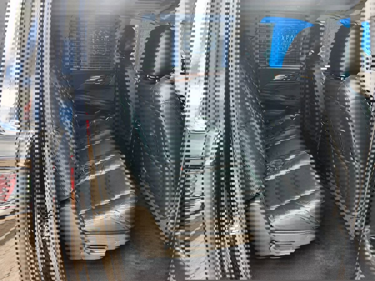 Used 2017 Cadillac Escalade ESV Luxury image 20