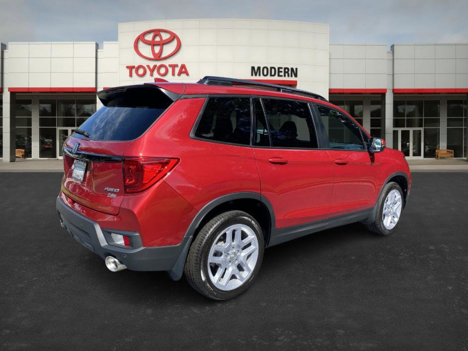 Used 2025 Honda Passport EX-L image 5