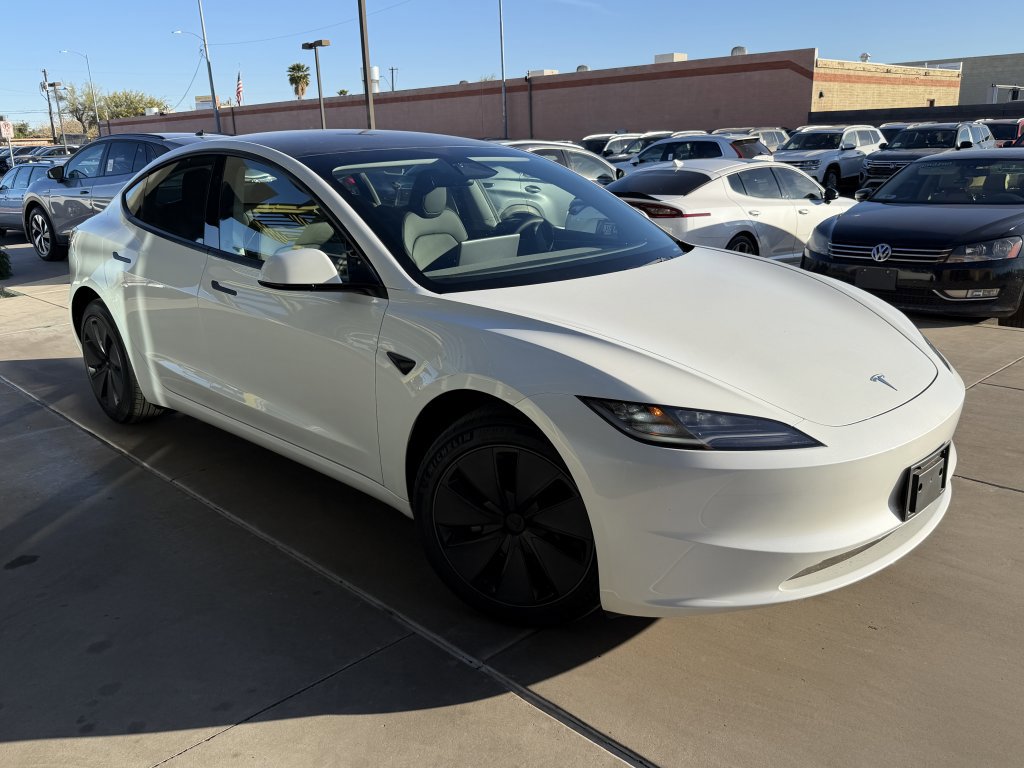 Used 2025 Tesla Model 3 image 6