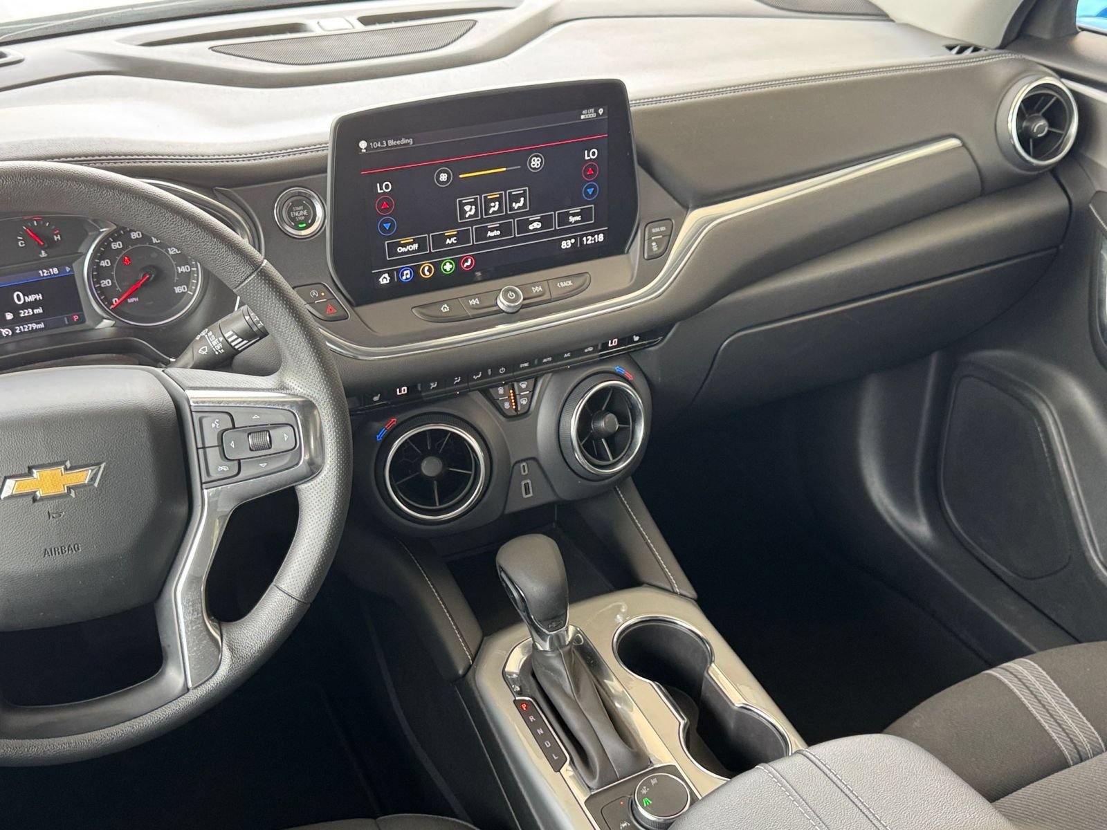 Used 2025 Chevrolet Blazer LT FWD image 21