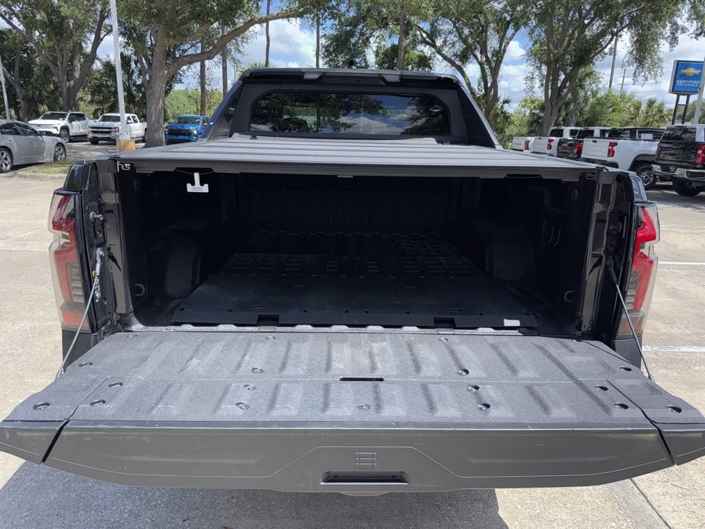 Used 2026 Chevrolet Silverado EV Trail Boss w/ LPO, Gameday Tailgate Package AWD/4WD image 21