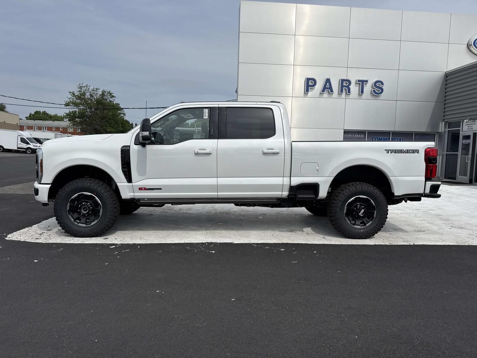 New 2026 Ford F250 Platinum w/ Tremor Off-Road Package AWD/4WD image 6