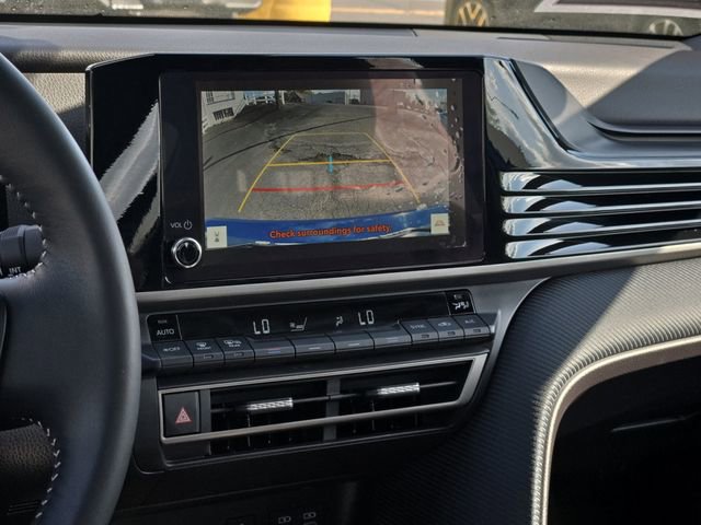 Certified 2025 Toyota Camry SE AWD/4WD image 21