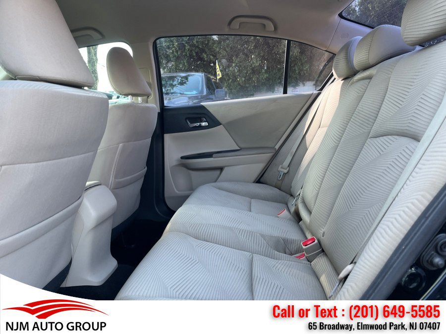 Used 2017 Honda Accord LX image 32