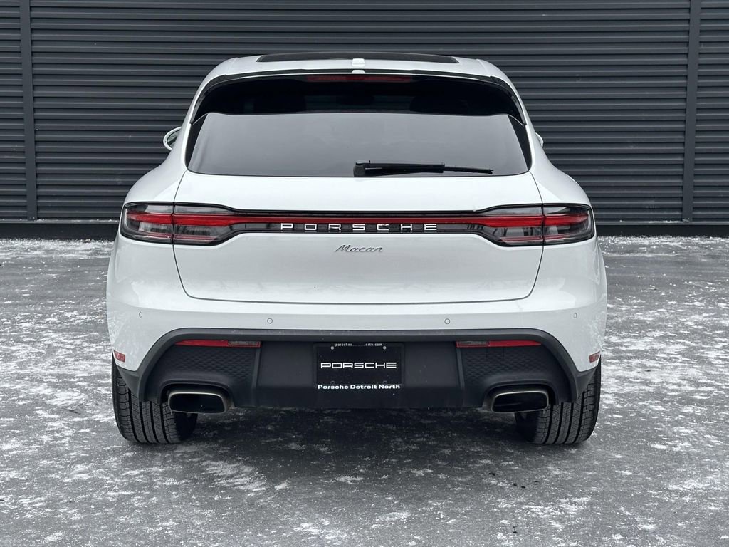 Certified 2026 Porsche Macan image 4
