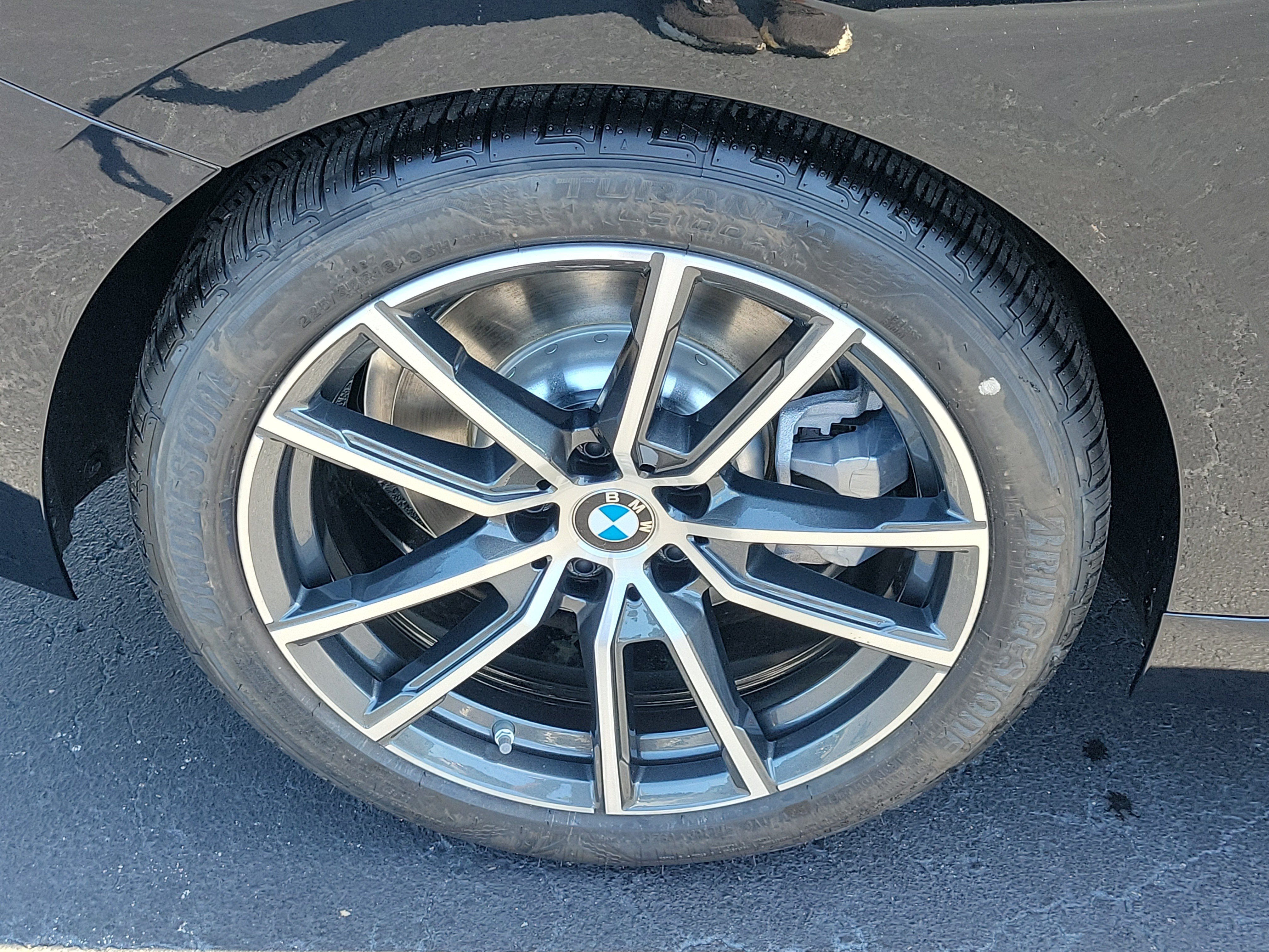 New 2026 BMW 230i Coupe w/ Premium Package RWD image 5