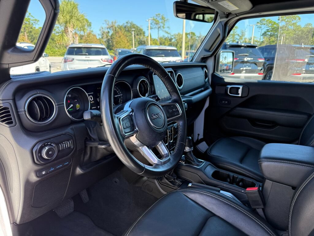 Used 2021 Jeep Wrangler Unlimited Sahara AWD/4WD image 22