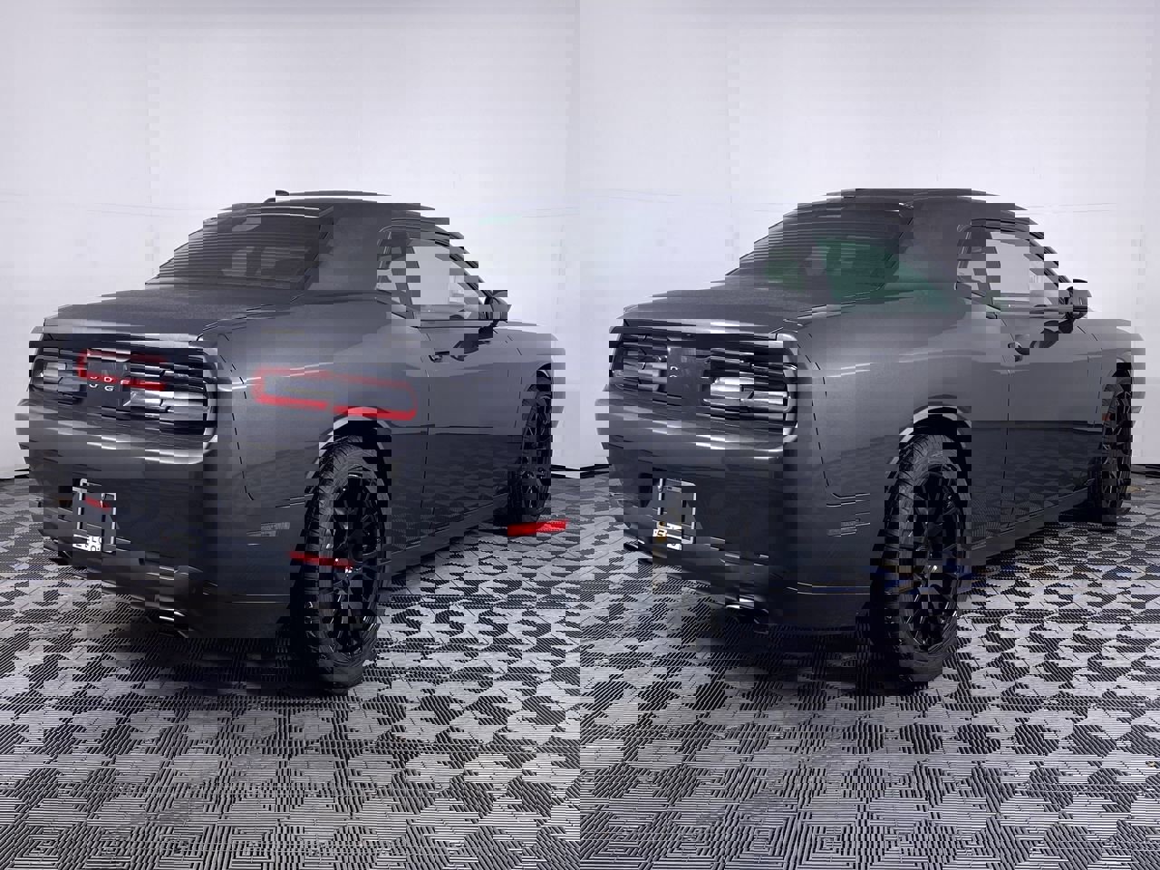 Used 2017 Dodge Challenger SXT w/ Cold Weather Group image 18