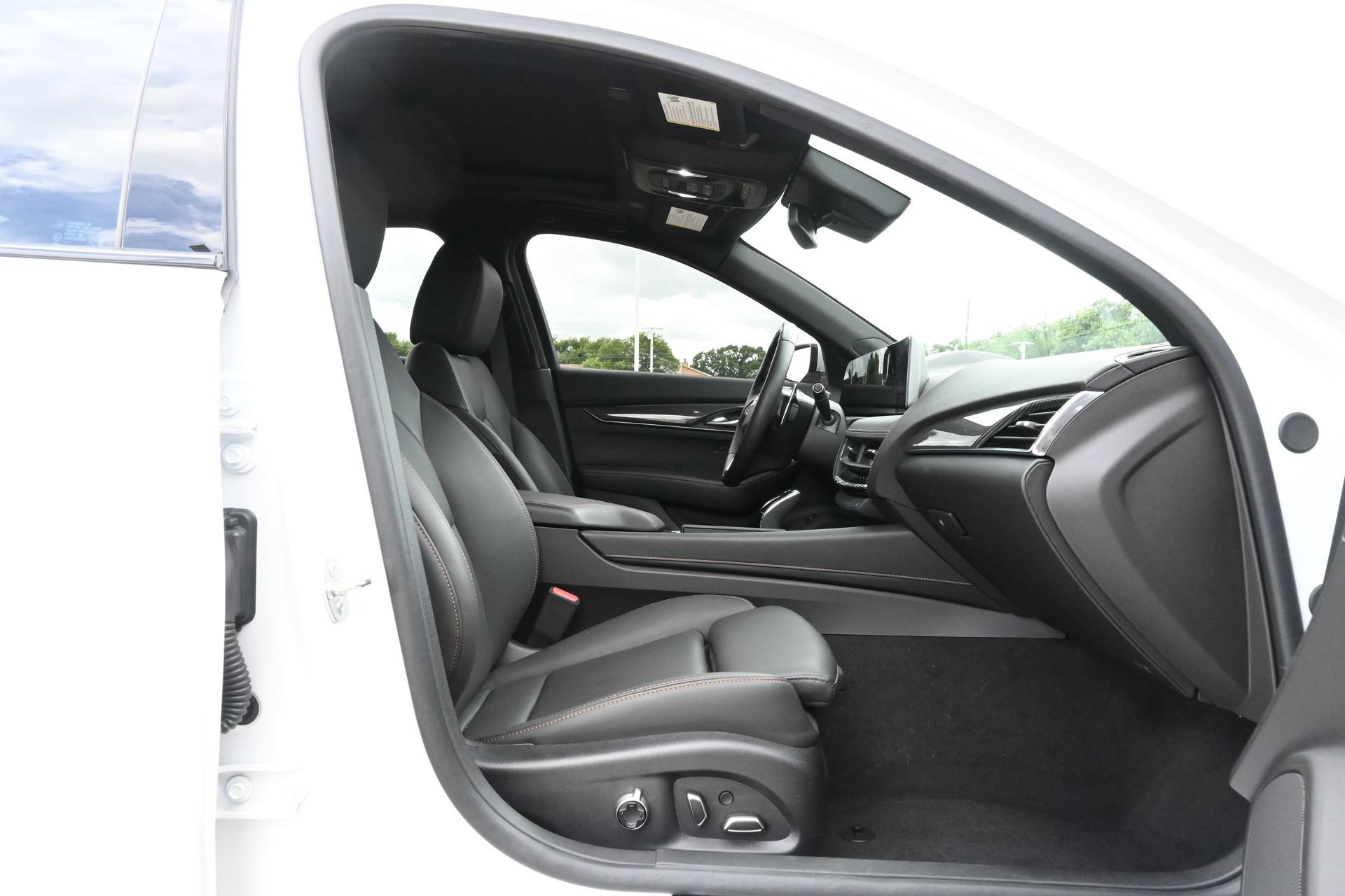 Certified 2025 Cadillac CT5 Sport RWD image 26