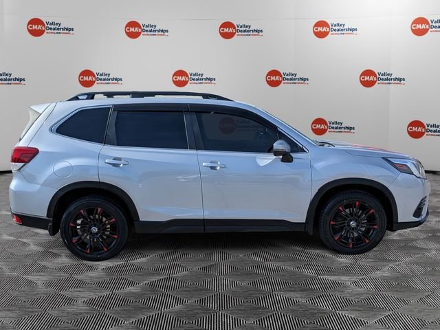 Used 2022 Subaru Forester Limited image 4