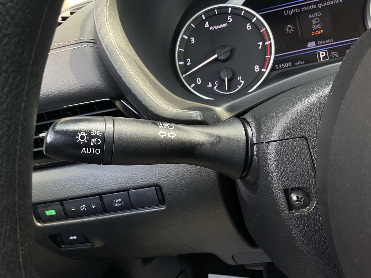 Used 2025 Nissan Sentra SV FWD image 33
