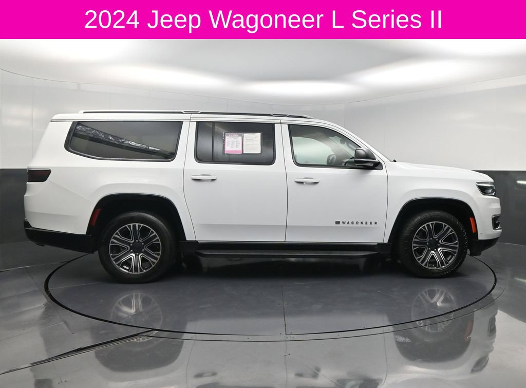 Used 2024 Jeep Wagoneer L Series II RWD image 4