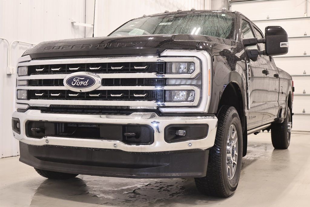 Certified 2023 Ford F350 Lariat w/ Lariat Ultimate Package image 6