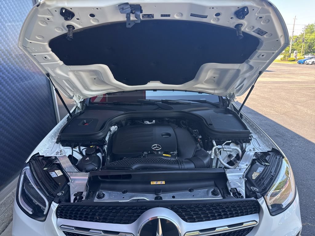 Used 2023 Mercedes-Benz GLC 300 4MATIC Coupe image 21
