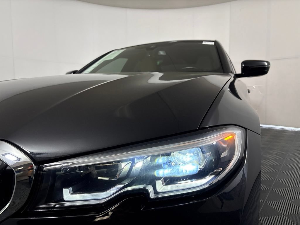 Used 2022 BMW 330i Sedan w/ Convenience Package RWD image 9