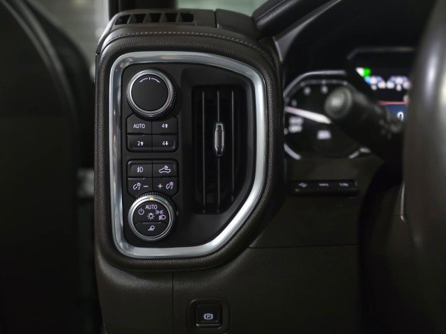 Used 2019 GMC Sierra 1500 Denali w/ Denali Ultimate Package AWD/4WD image 32