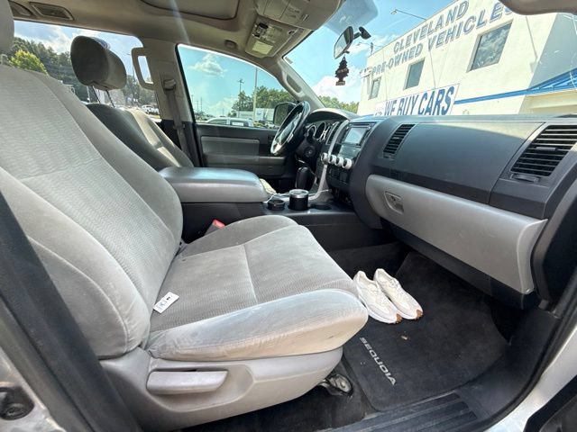 Used 2017 Toyota Sequoia SR5 AWD/4WD image 14