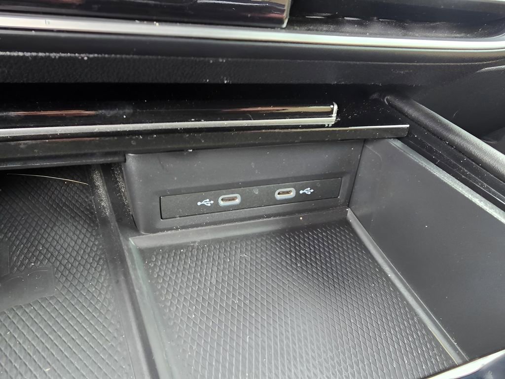 Used 2024 Volkswagen Atlas Cross Sport SE image 22