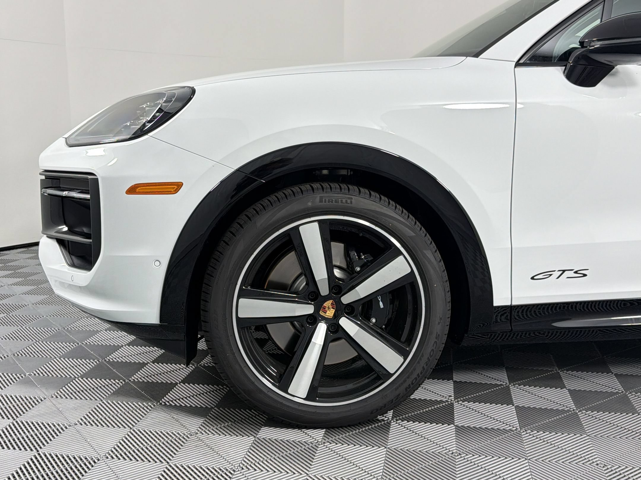 New 2026 Porsche Cayenne GTS AWD/4WD image 12