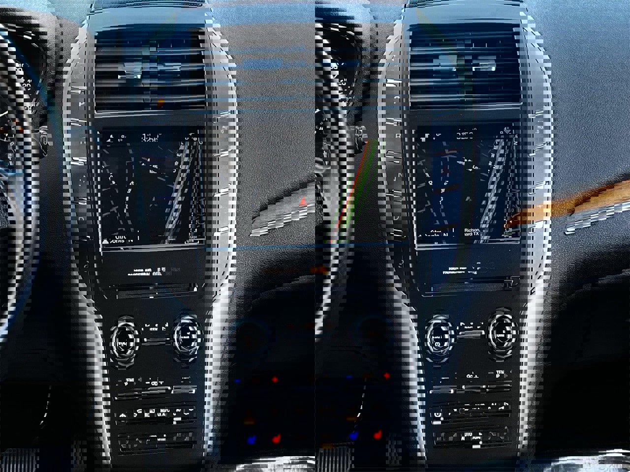 Used 2019 Lincoln MKC Reserve image 15