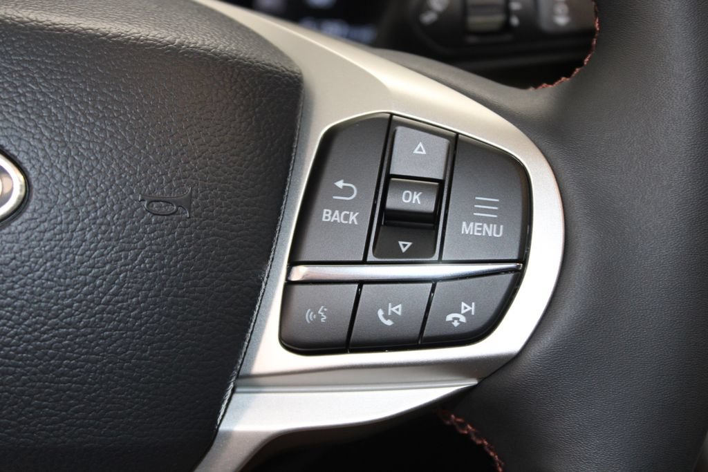 New 2026 Ford Explorer Active RWD image 39