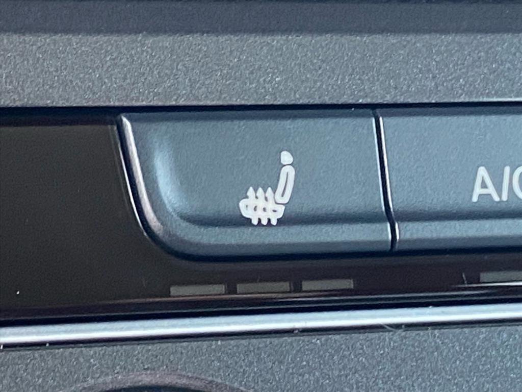 Certified 2024 Volkswagen Tiguan S image 15