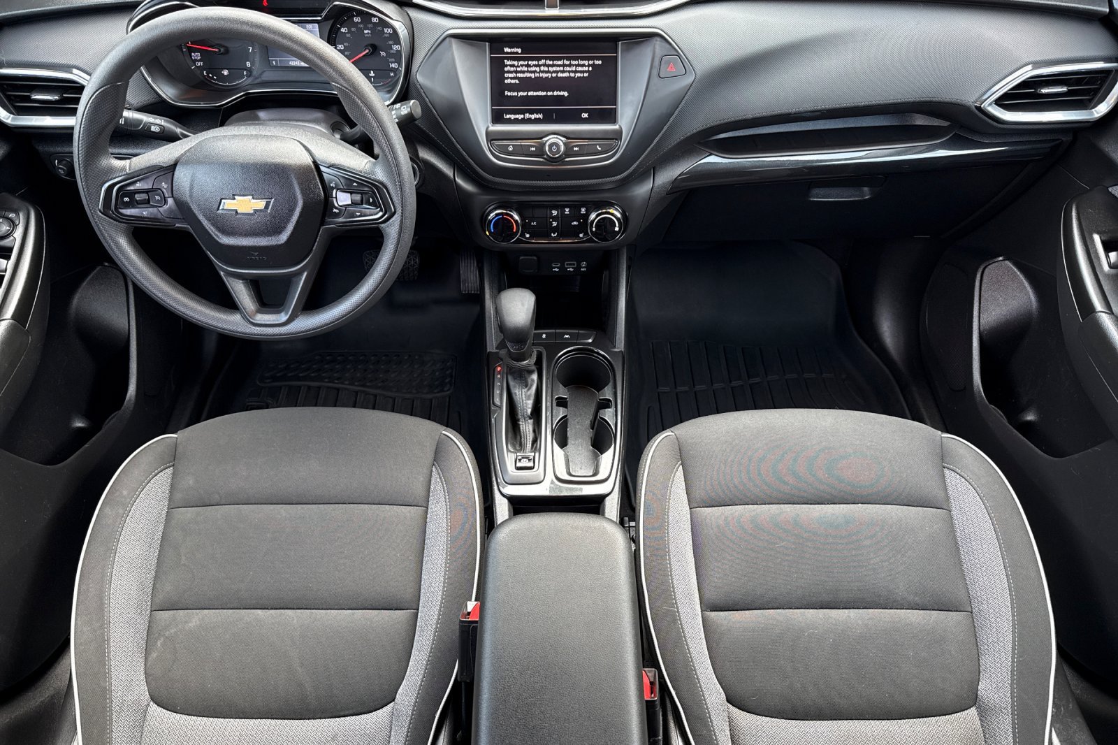 Used 2023 Chevrolet TrailBlazer LT FWD image 13
