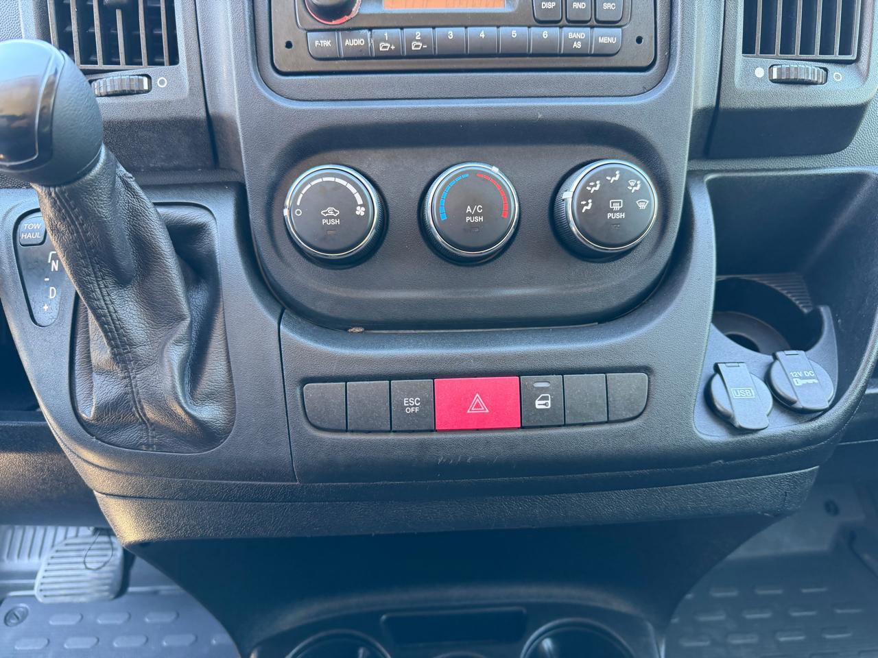 Used 2015 RAM ProMaster 3500 FWD image 12