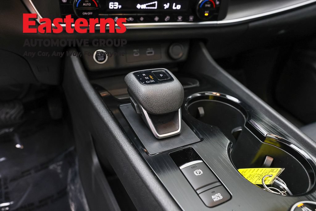 Used 2023 Nissan Rogue SV w/ SV Premium B Package AWD/4WD image 13