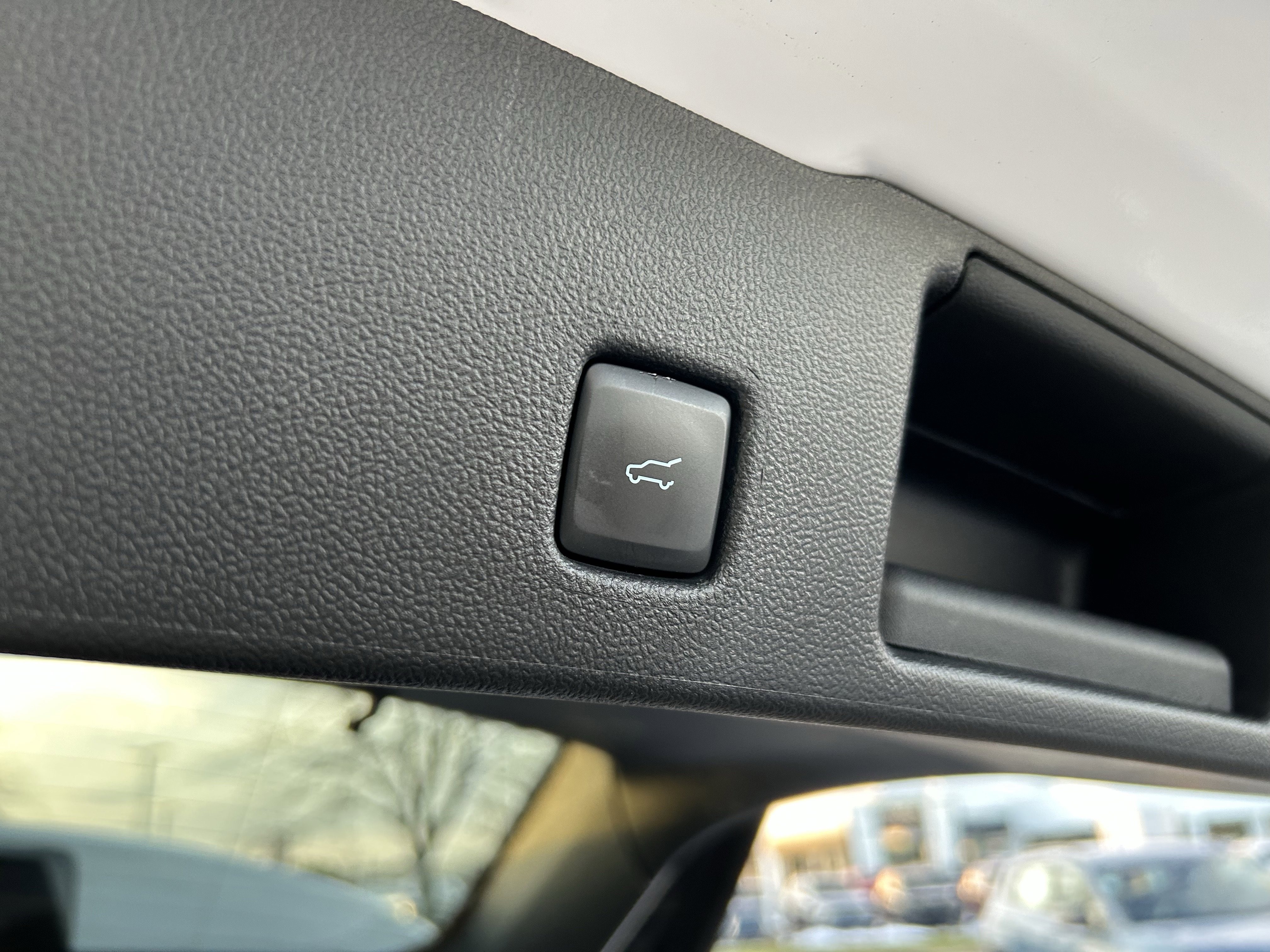 Used 2022 Ford Escape SE w/ Convenience Package image 29