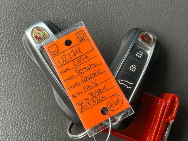 Used 2019 Porsche Cayenne AWD/4WD image 32