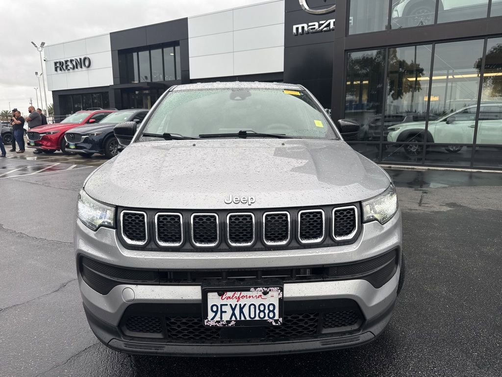 Used 2023 Jeep Compass Sport image 2