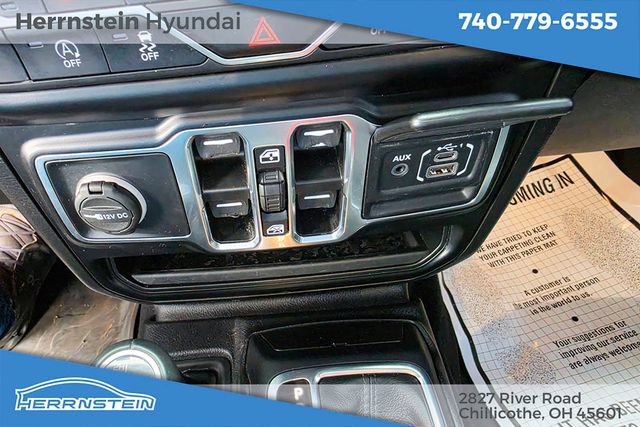 Used 2022 Jeep Wrangler Unlimited Sahara AWD/4WD image 20
