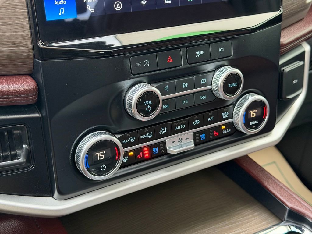 Used 2024 Ford Expedition Max Limited image 11