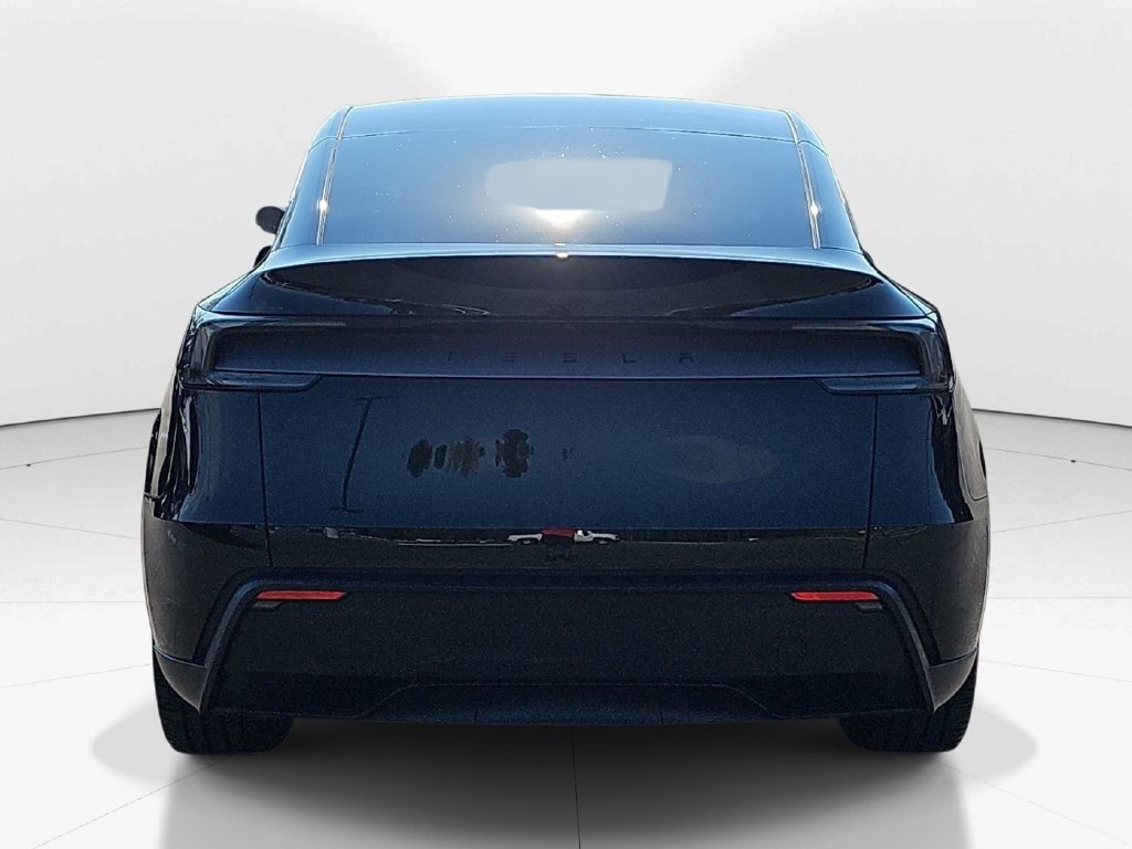 Used 2026 Tesla Model Y 2WD image 7