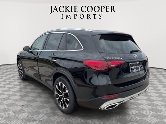 New 2025 Mercedes-Benz GLC 350e 4MATIC image 3