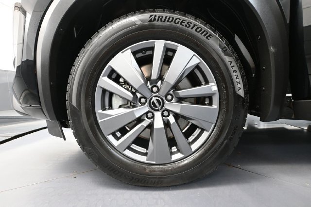 Used 2024 Nissan Pathfinder SV FWD image 13