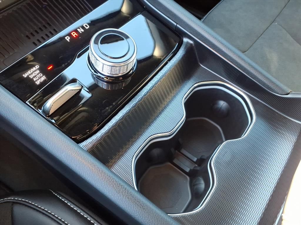 New 2026 Jeep Grand Cherokee Altitude image 27