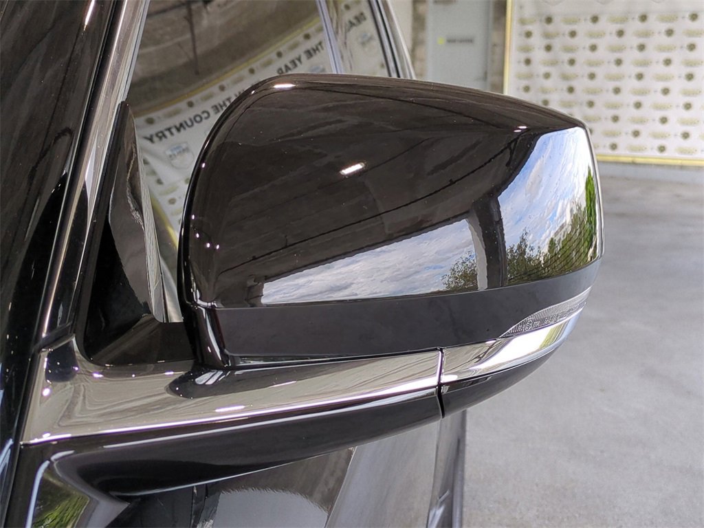 New 2025 Jeep Grand Cherokee Limited image 12