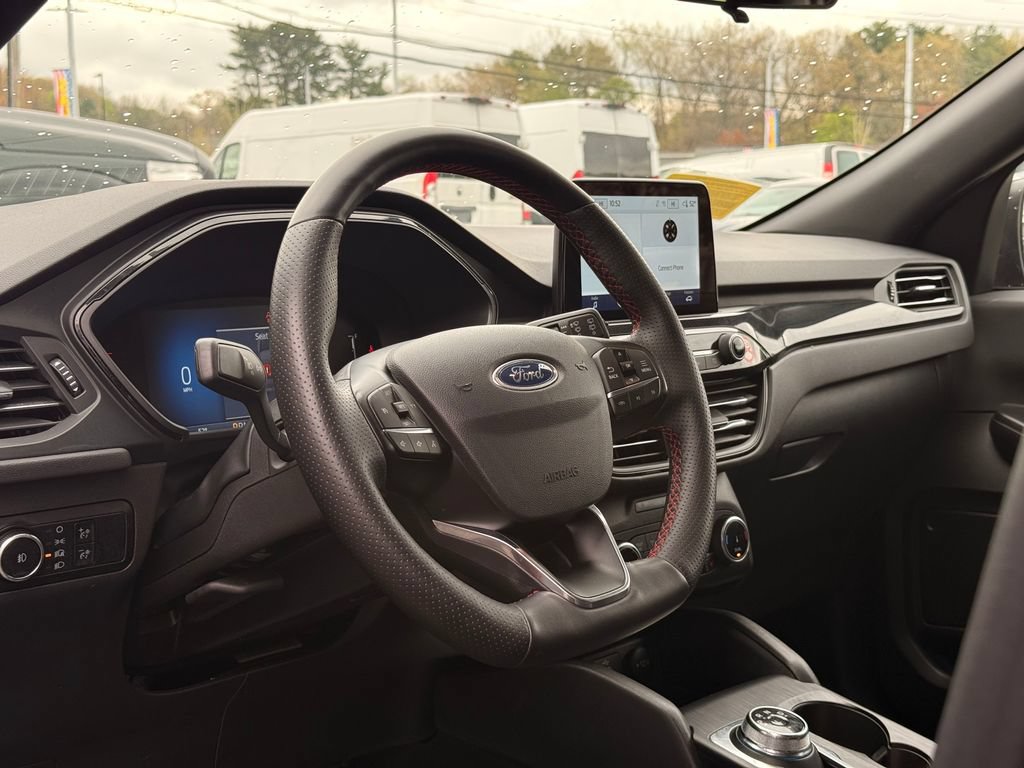 Used 2025 Ford Escape ST-Line Select AWD/4WD image 27