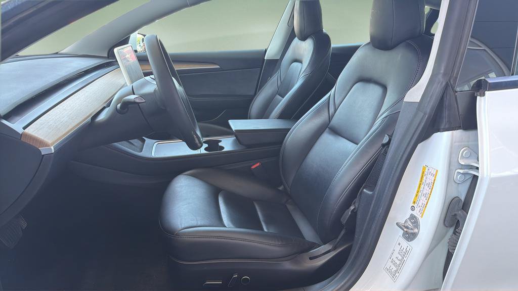 Used 2021 Tesla Model 3 Standard Range Plus RWD image 17