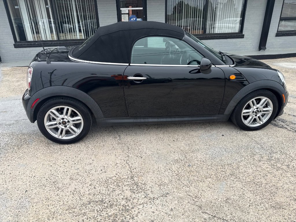 Used 2012 MINI Cooper Roadster FWD image 8