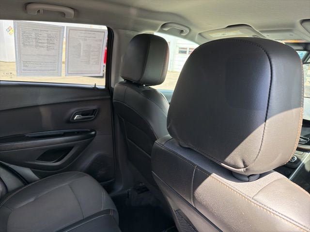 Used 2022 Chevrolet Trax LT w/ Driver Confidence Package AWD/4WD image 22