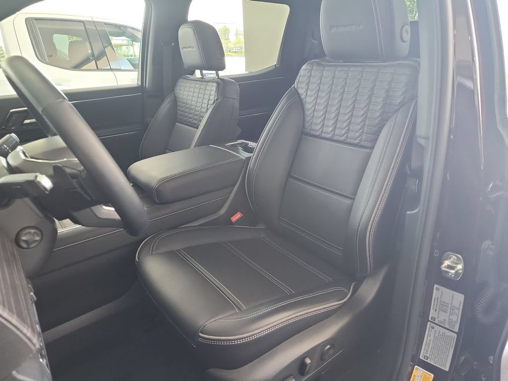 Certified 2025 GMC Sierra EV Denali AWD/4WD image 19