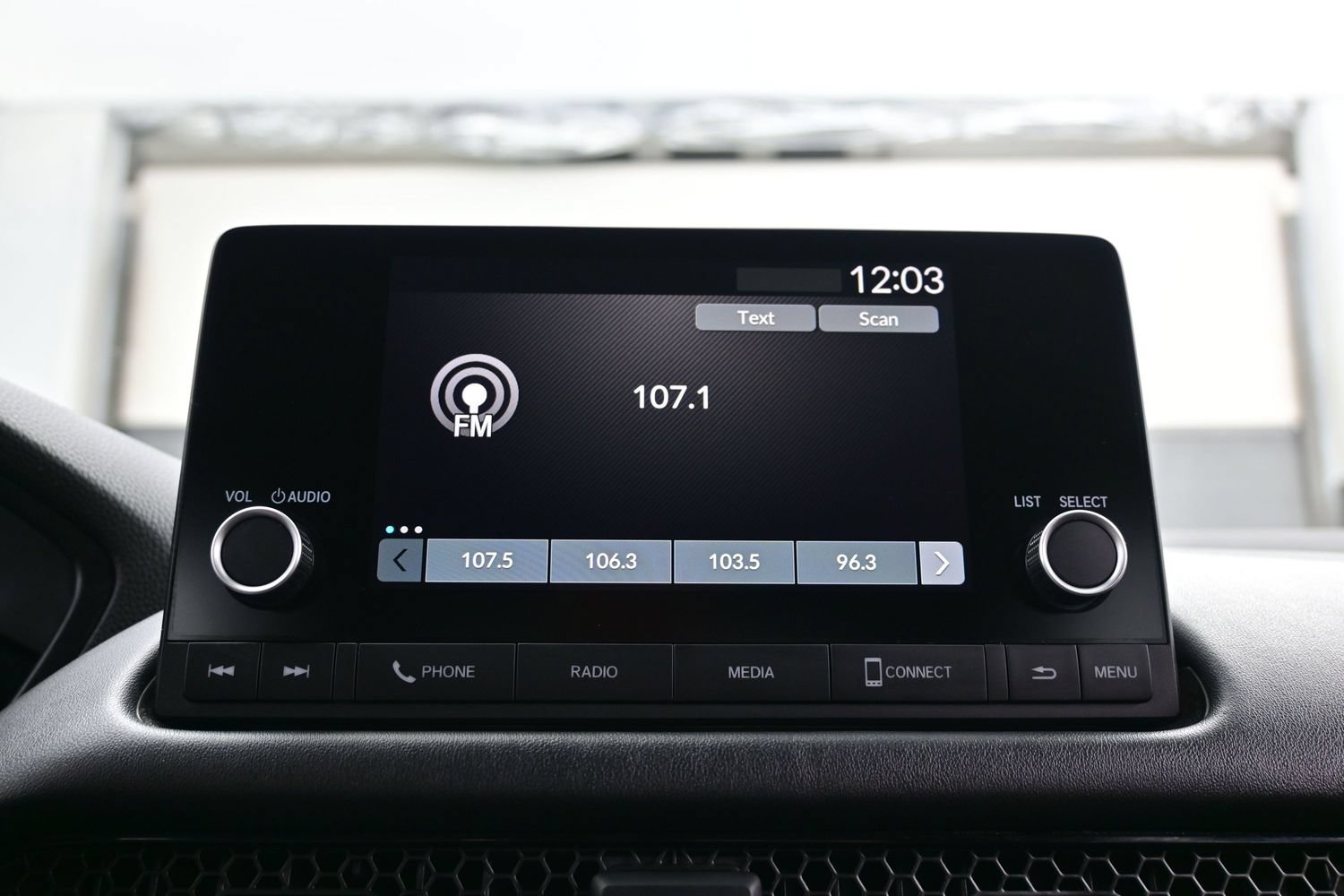 Used 2024 Honda HR-V LX image 18