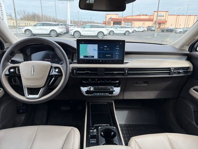 Certified 2023 Lincoln Corsair FWD image 17