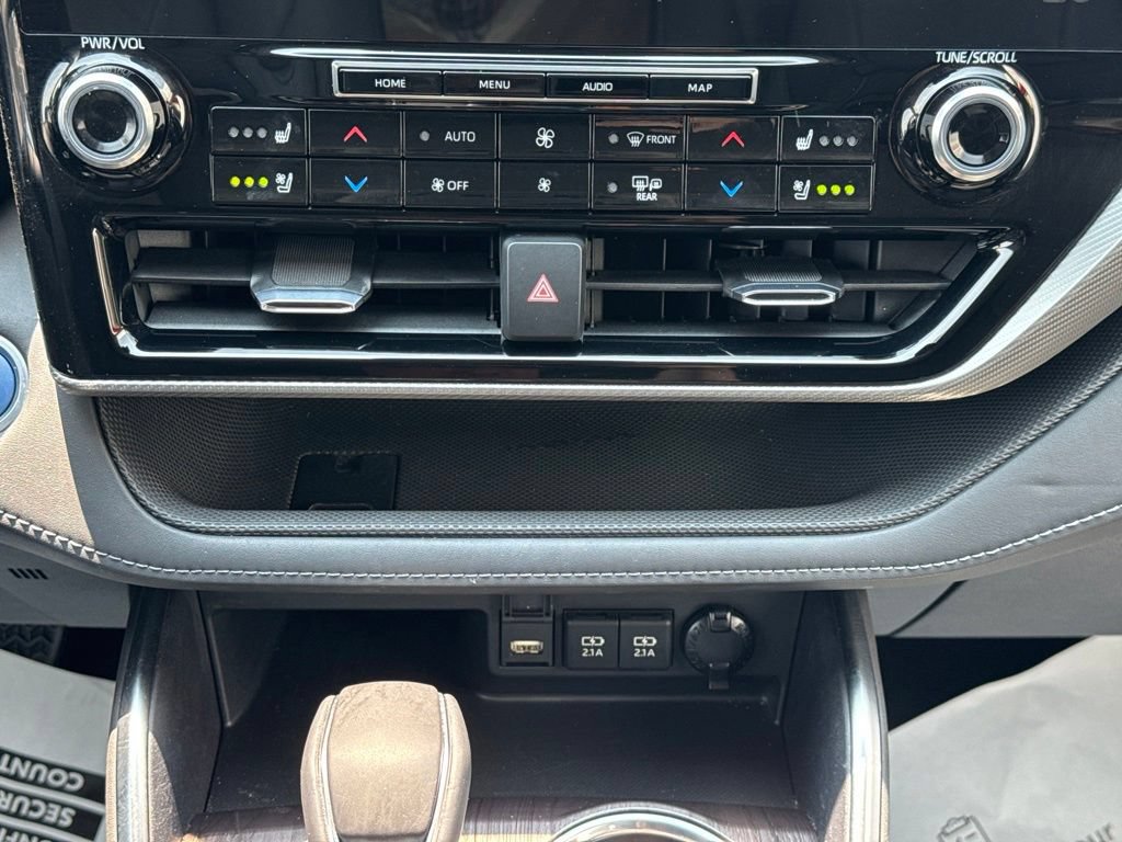 Certified 2020 Toyota Highlander Platinum AWD/4WD image 24