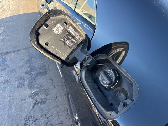 Used 2022 Mercedes-Benz CLA 250 4MATIC image 21