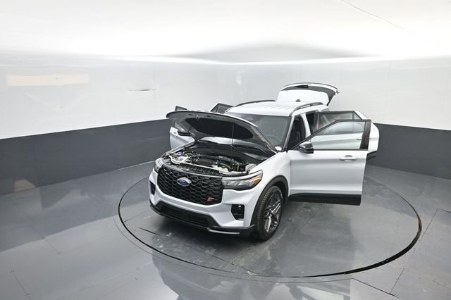 New 2026 Ford Explorer ST AWD/4WD image 37