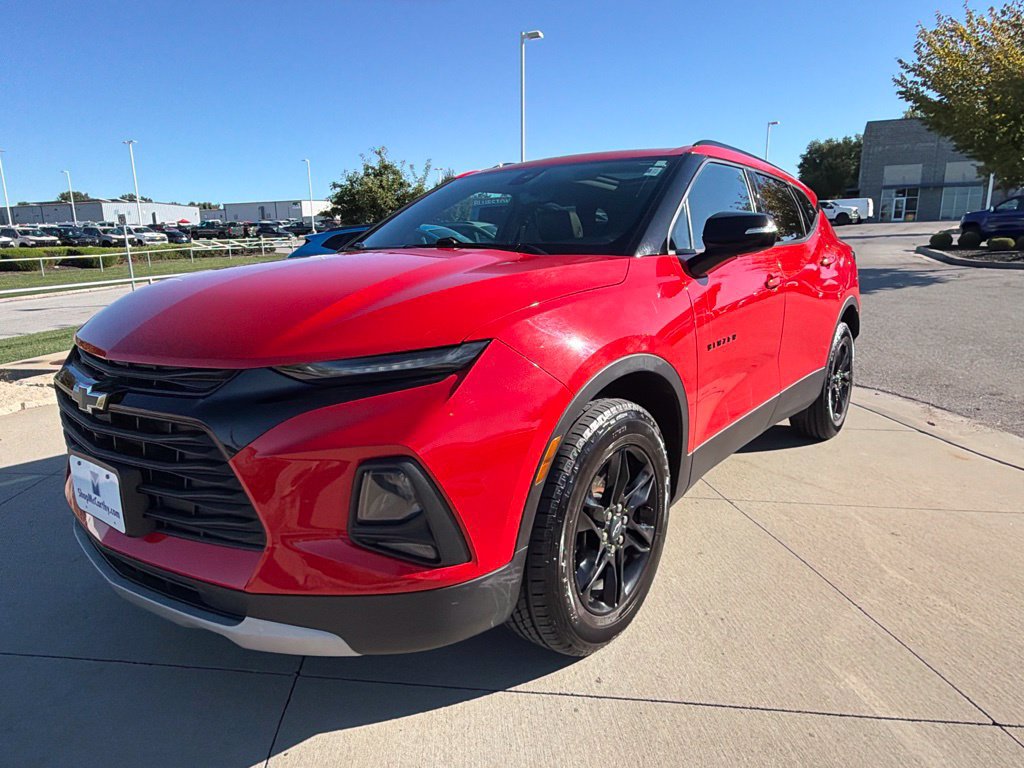 Used 2021 Chevrolet Blazer LT w/ Sound & Technology Package FWD image 4